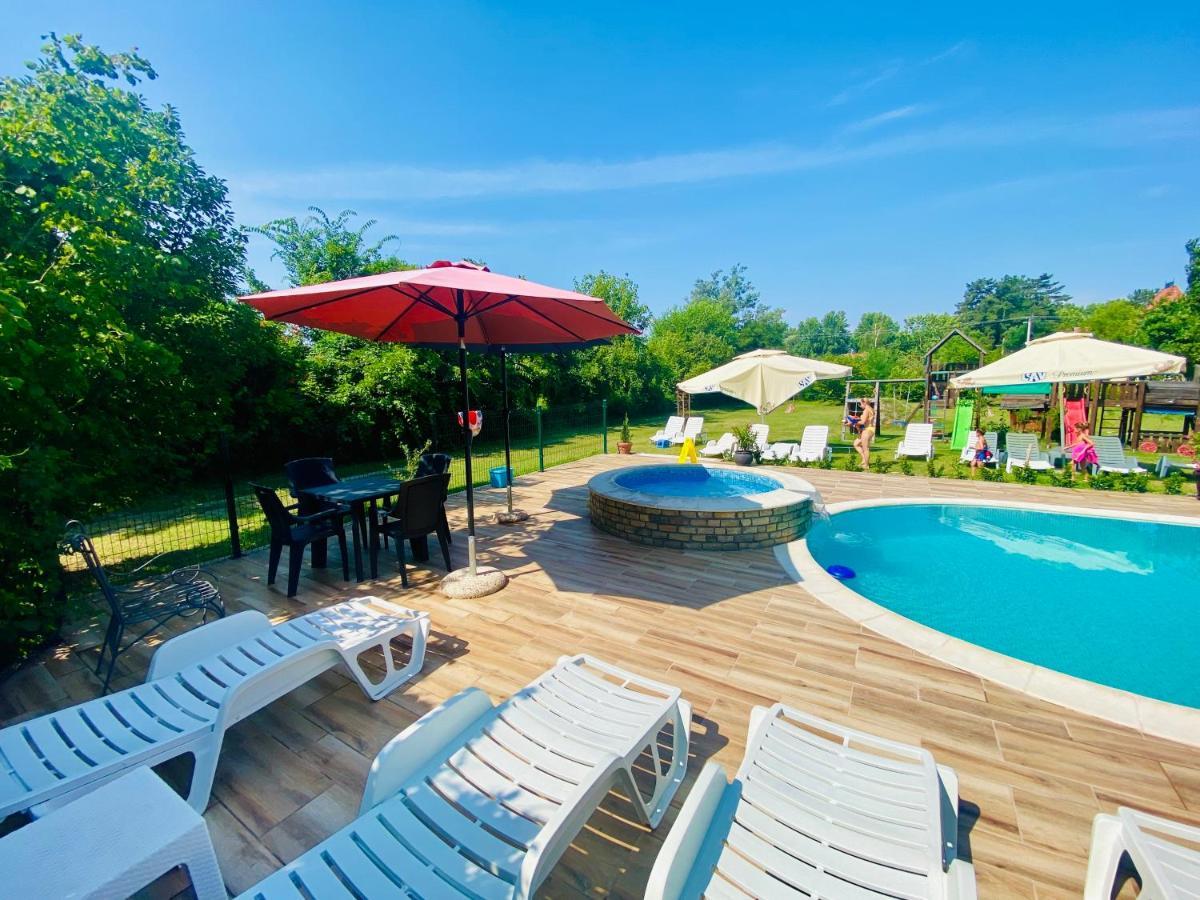 Villa Larus Palić Zewnętrze zdjęcie